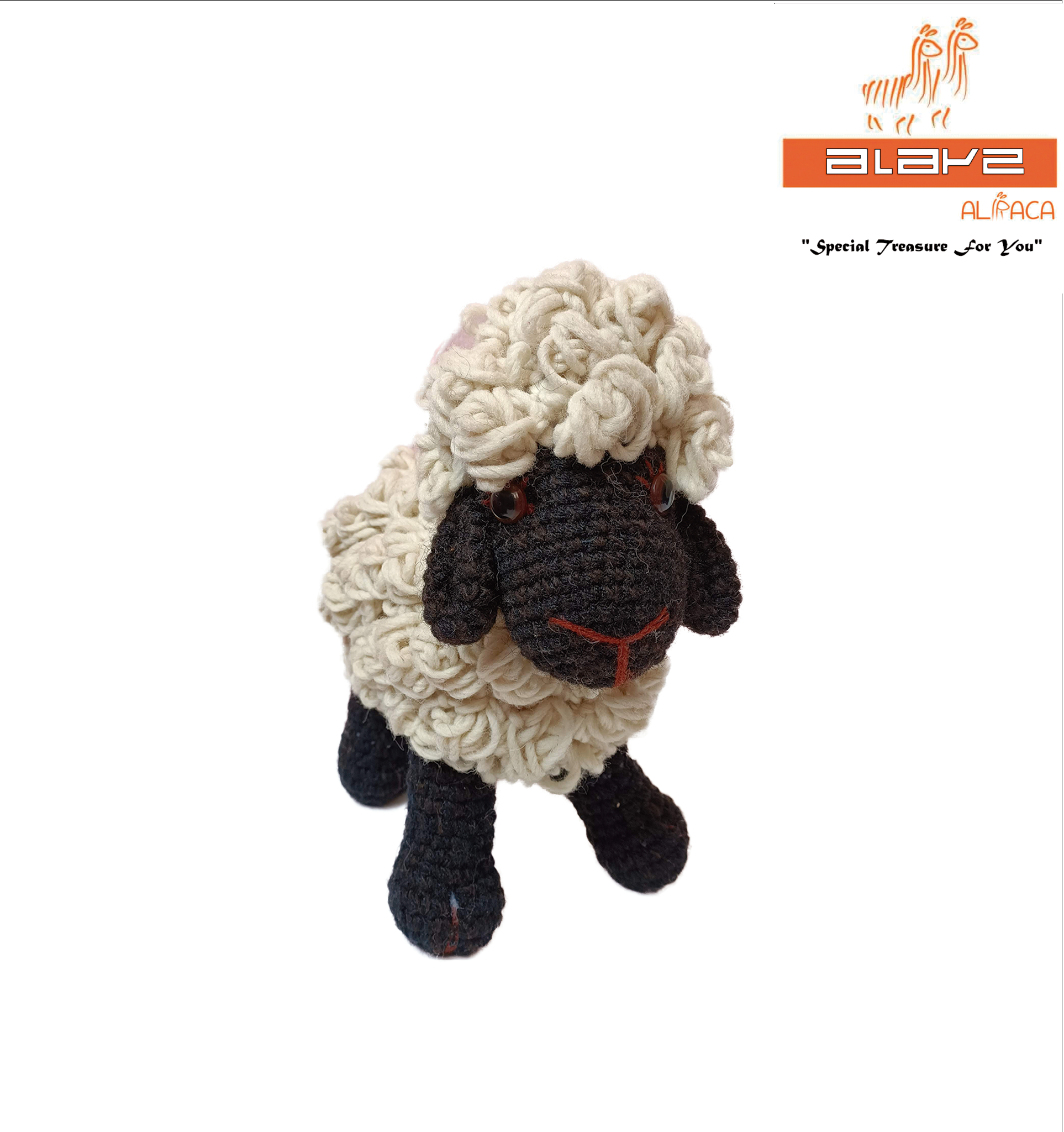OVEJA TEJIDA A MANO A CROCHET EN MATERIAL OVINO (2)